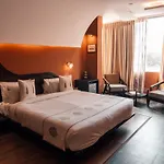 Ekaa Villa Near Taj Mahal